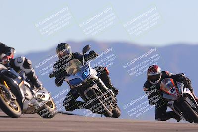 media/Nov-06-2023-Moto Forza (Mon) [[ce023d0744]]/3-Intermediate Group/Session 5 (Turn 9)/